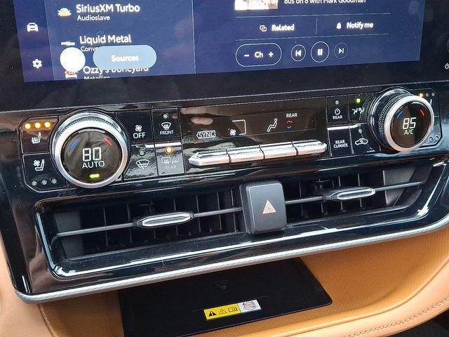 used 2023 Toyota Highlander car, priced at $42,991