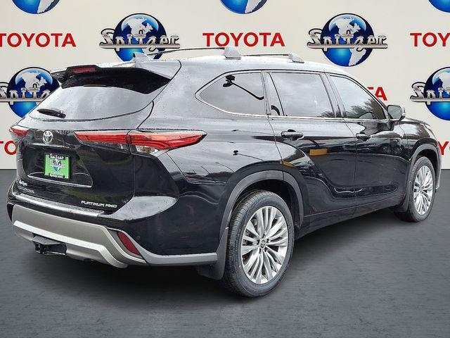 used 2023 Toyota Highlander car, priced at $42,991