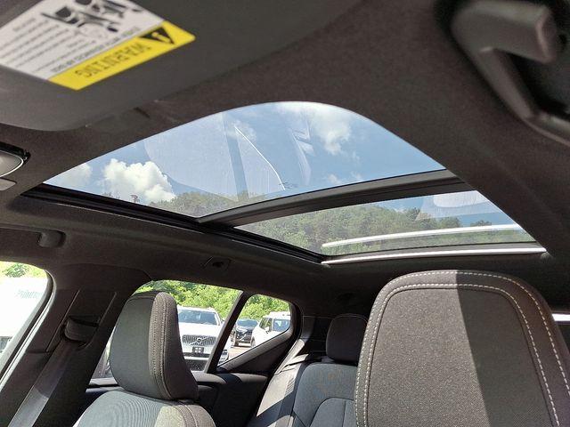 used 2025 Volvo XC40 car, priced at $34,962