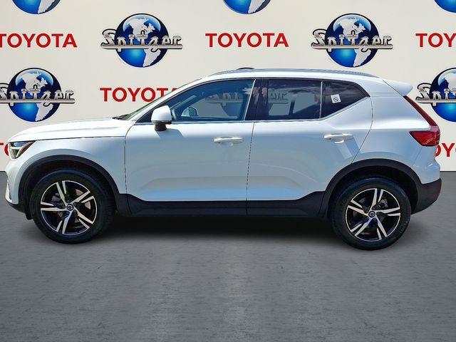 used 2025 Volvo XC40 car, priced at $34,962