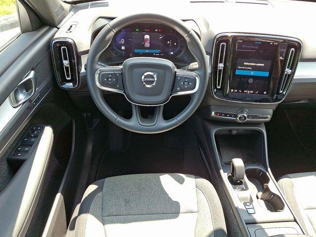 used 2025 Volvo XC40 car, priced at $34,962