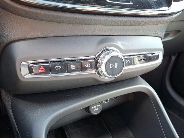 used 2025 Volvo XC40 car, priced at $34,962