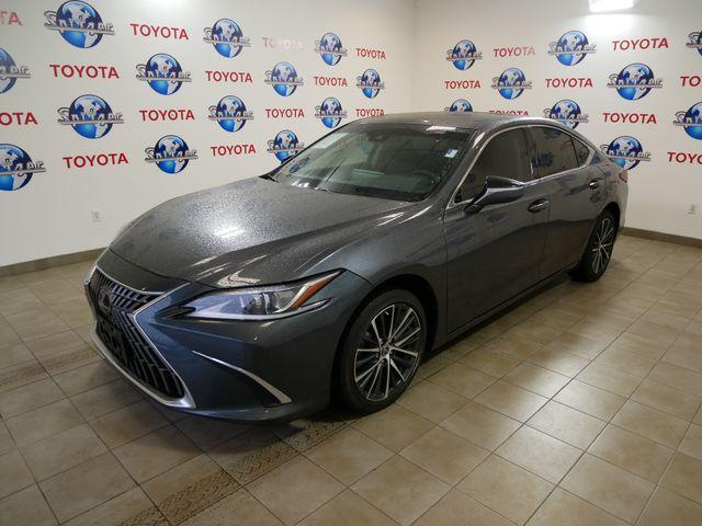 used 2022 Lexus ES 250 car, priced at $33,441