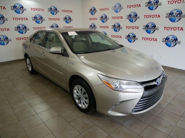 used 2017 Toyota Camry Hybrid car, priced at $19,994