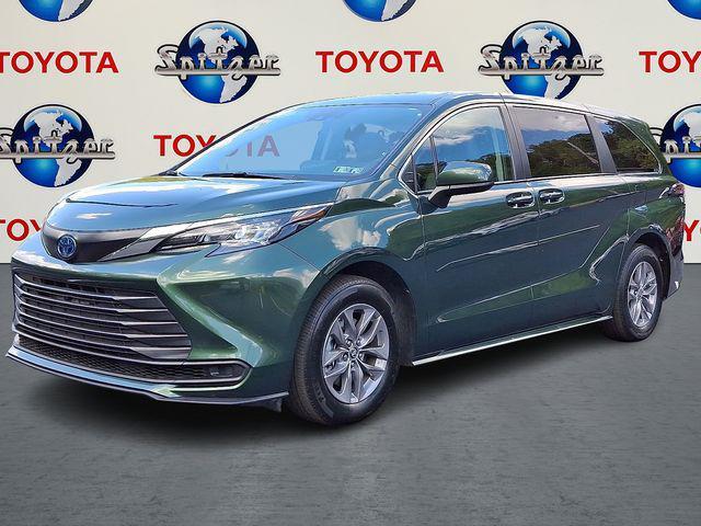 used 2024 Toyota Sienna car, priced at $39,982