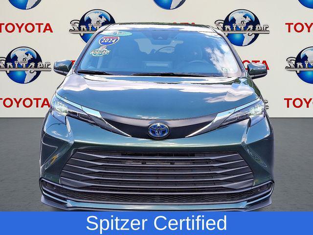 used 2024 Toyota Sienna car, priced at $39,982
