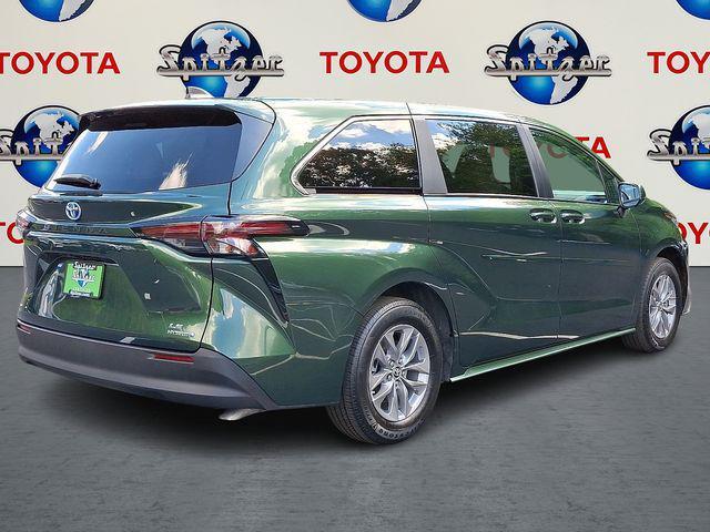 used 2024 Toyota Sienna car, priced at $39,982