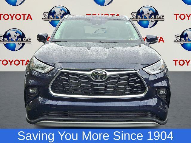 new 2025 Toyota Highlander car, priced at $56,207