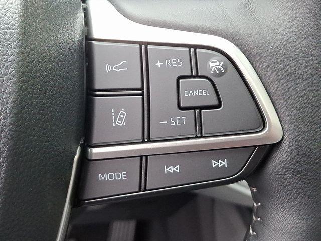 new 2025 Toyota Highlander car, priced at $56,207