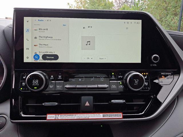 new 2025 Toyota Highlander car, priced at $56,207