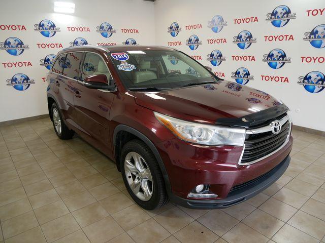 used 2014 Toyota Highlander car, priced at $18,941