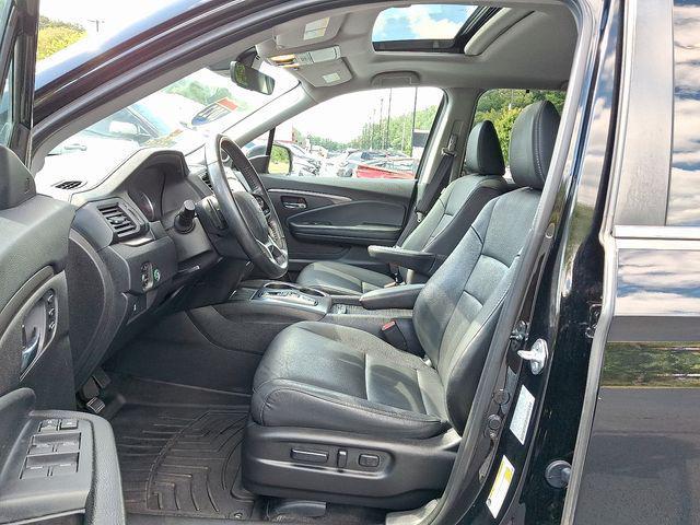 used 2022 Honda Pilot car, priced at $19,992