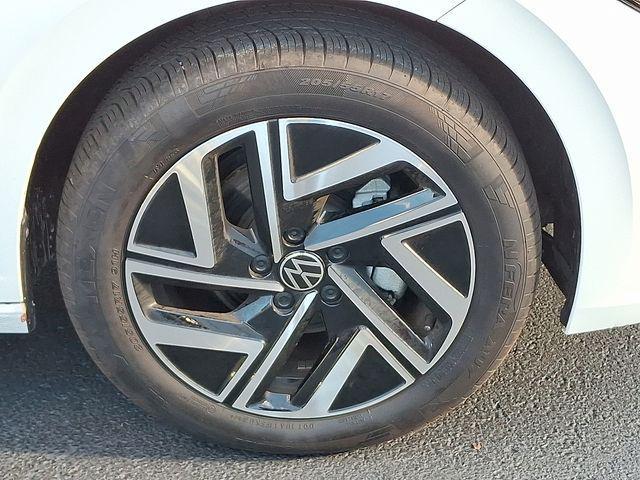 used 2024 Volkswagen Jetta car, priced at $24,422
