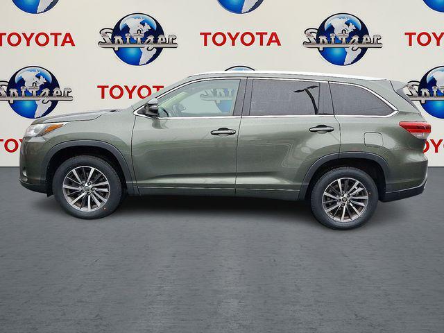used 2017 Toyota Highlander car, priced at $23,892