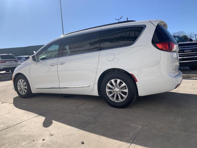 used 2017 Chrysler Pacifica car, priced at $14,792