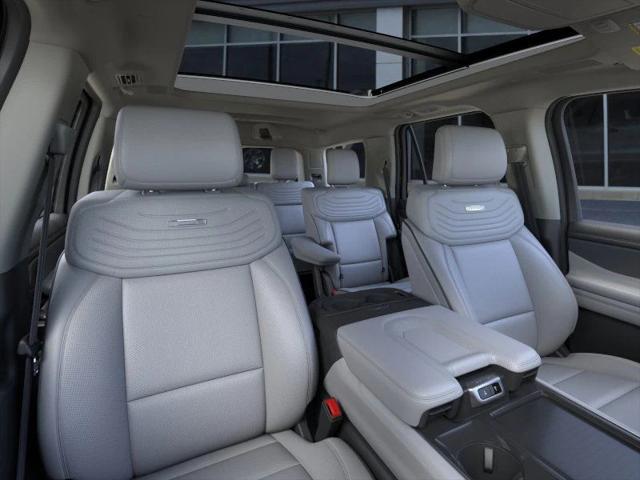 new 2025 Ford Expedition car, priced at $84,978