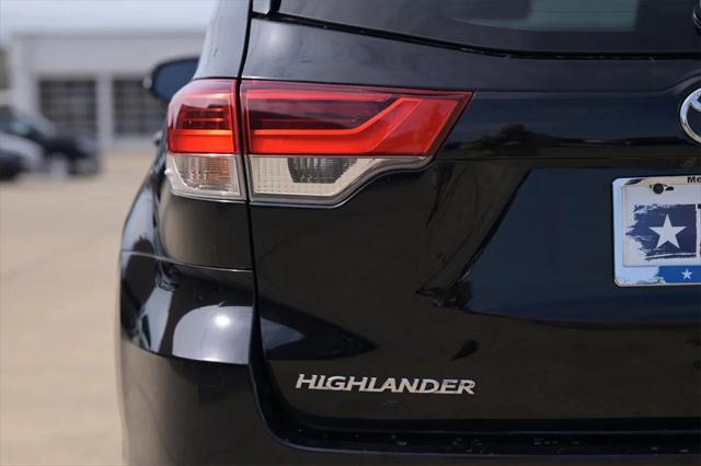 used 2019 Toyota Highlander car, priced at $25,995