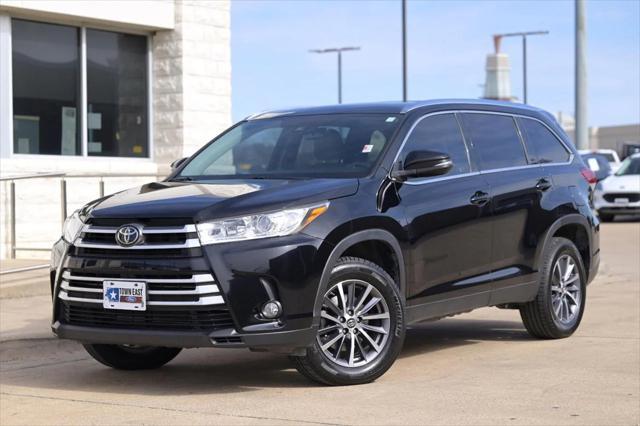 used 2019 Toyota Highlander car, priced at $25,995