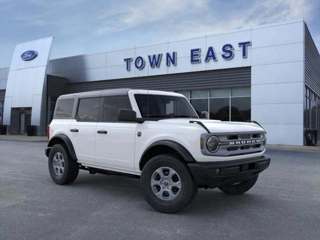 new 2024 Ford Bronco car, priced at $45,387