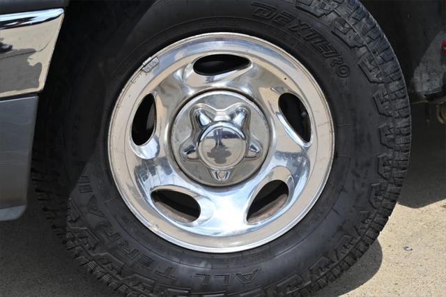 used 2001 Ford F-150 car, priced at $5,987