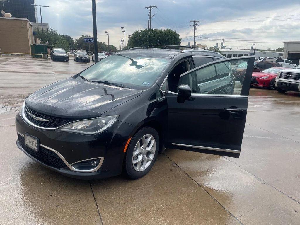 used 2018 Chrysler Pacifica car, priced at $12,999