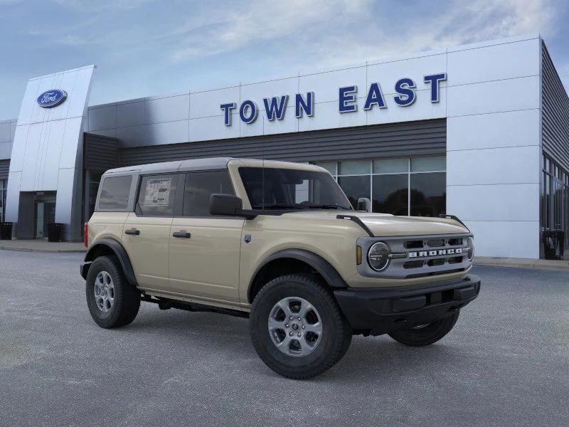 new 2025 Ford Bronco car, priced at $45,476