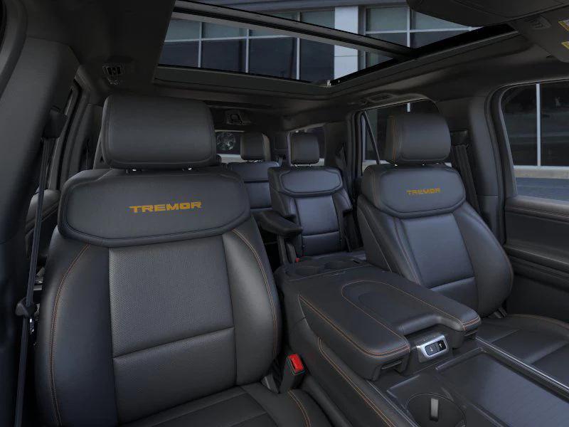 new 2025 Ford Expedition car, priced at $78,124