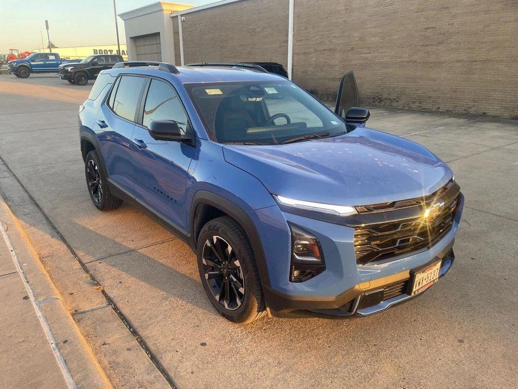 used 2025 Chevrolet Equinox car, priced at $29,984