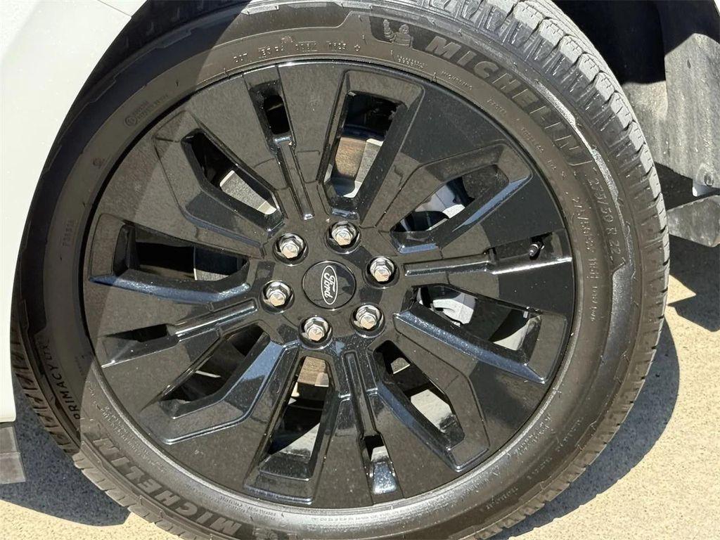 used 2025 Ford Expedition car, priced at $75,337