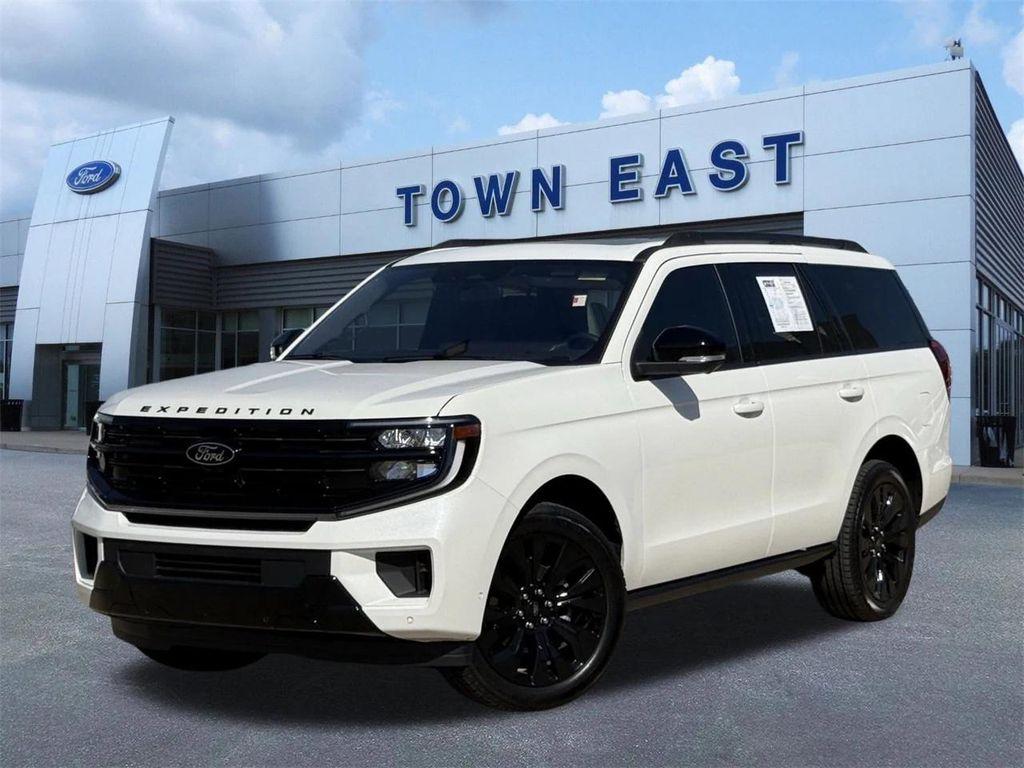 used 2025 Ford Expedition car, priced at $75,337