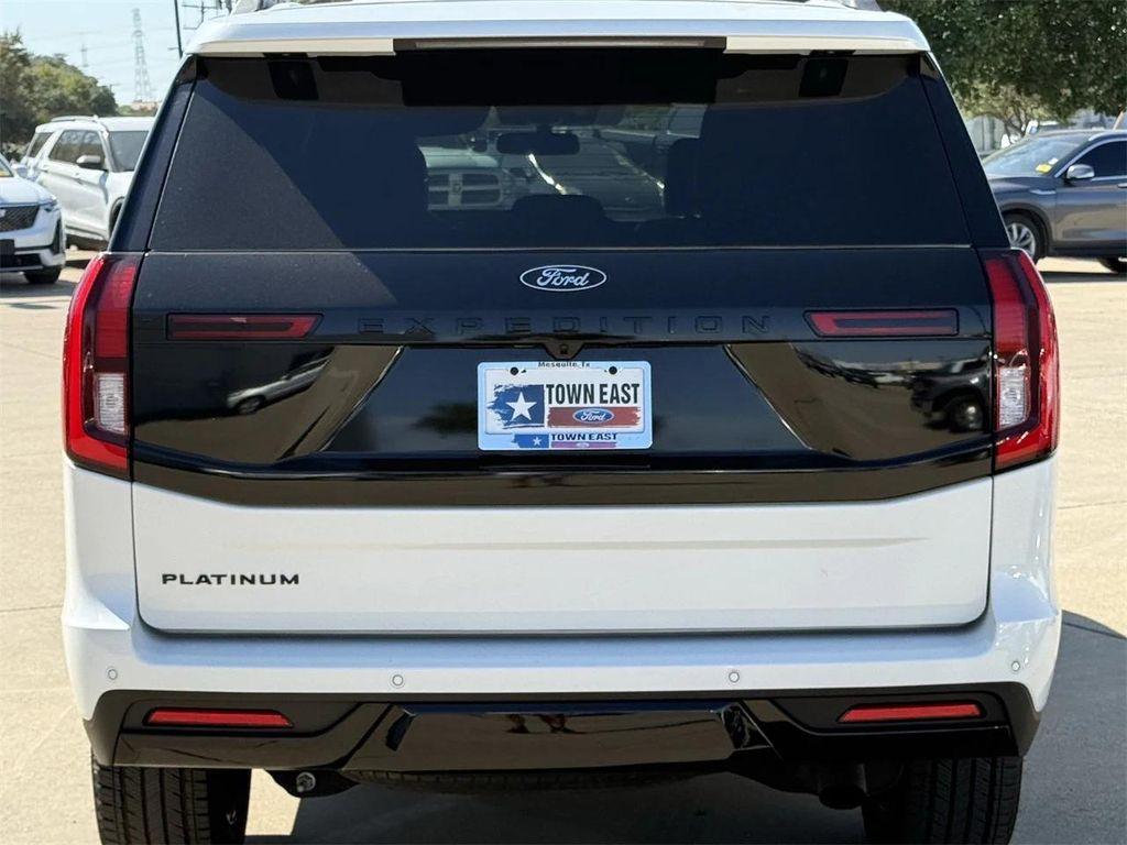 used 2025 Ford Expedition car, priced at $75,337