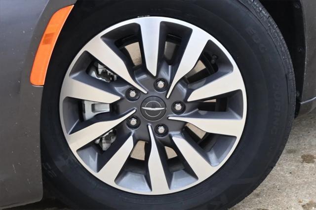 used 2023 Chrysler Pacifica Hybrid car, priced at $26,316