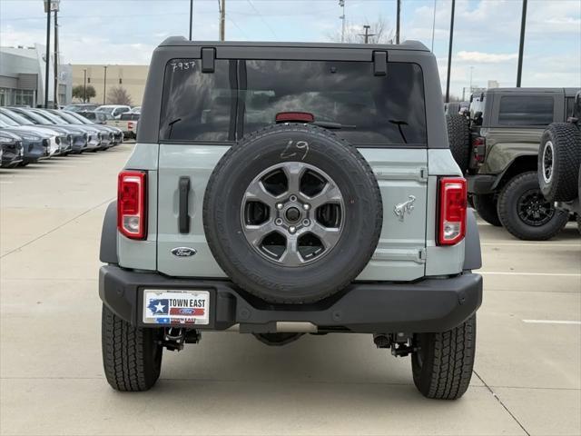 new 2024 Ford Bronco car, priced at $45,929