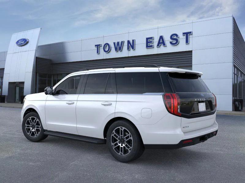 new 2025 Ford Expedition car, priced at $63,179