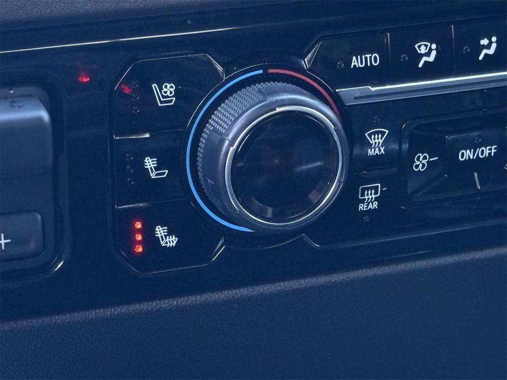 used 2024 Chevrolet Silverado 1500 car, priced at $44,799