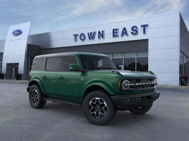 new 2024 Ford Bronco car, priced at $53,387