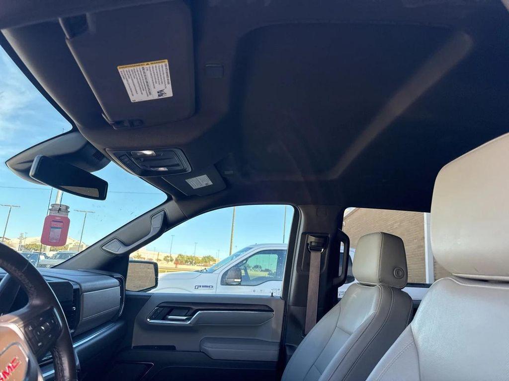 used 2024 GMC Sierra 1500 car, priced at $40,255