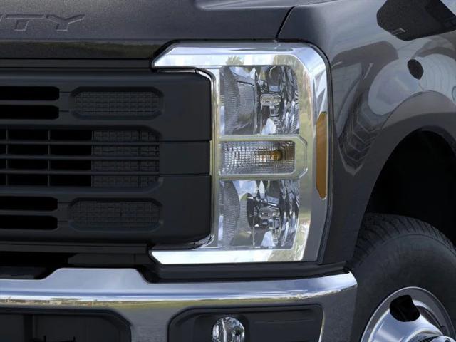 new 2025 Ford F-350 car, priced at $66,311