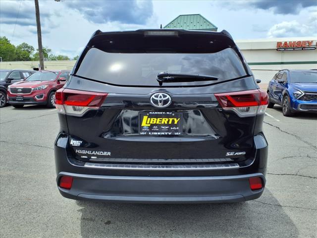used 2019 Toyota Highlander car, priced at $33,597