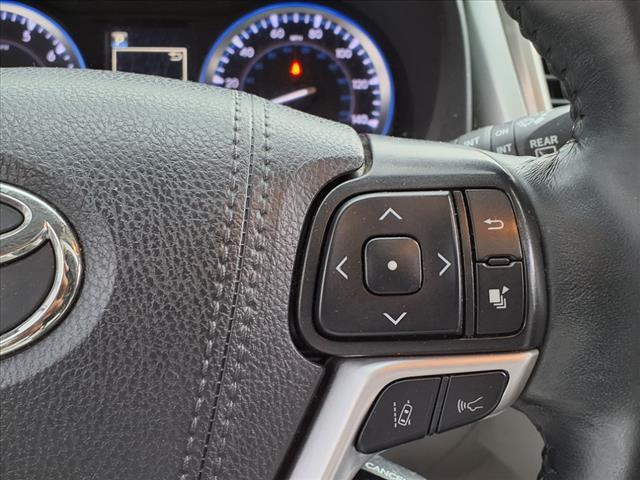 used 2019 Toyota Highlander car, priced at $26,998