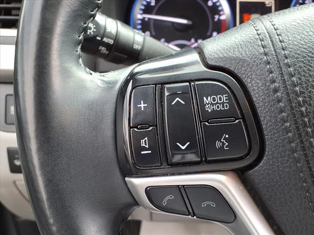 used 2019 Toyota Highlander car, priced at $26,998