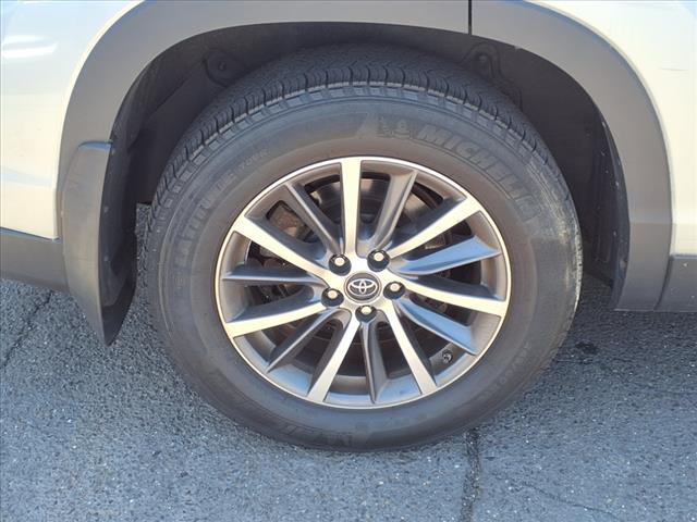 used 2019 Toyota Highlander car, priced at $25,280
