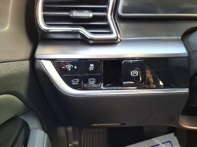 used 2023 Kia Sportage Hybrid car, priced at $27,623