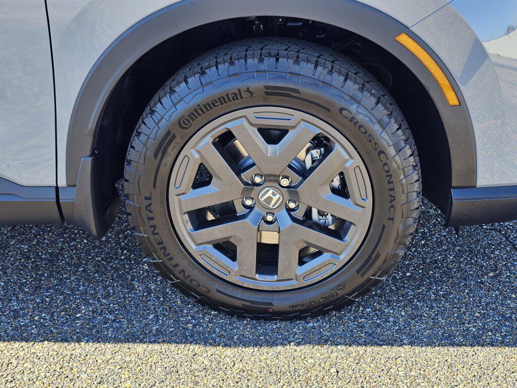 new 2026 Honda CR-V Hybrid car, priced at $41,303