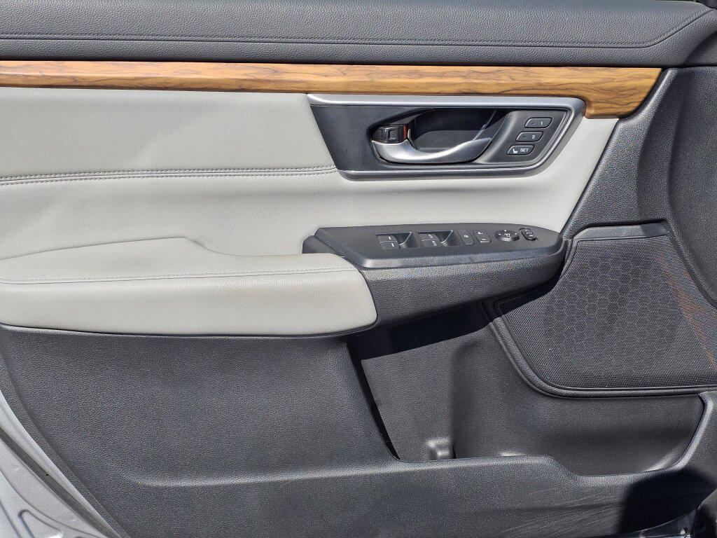 used 2020 Honda CR-V car, priced at $25,990