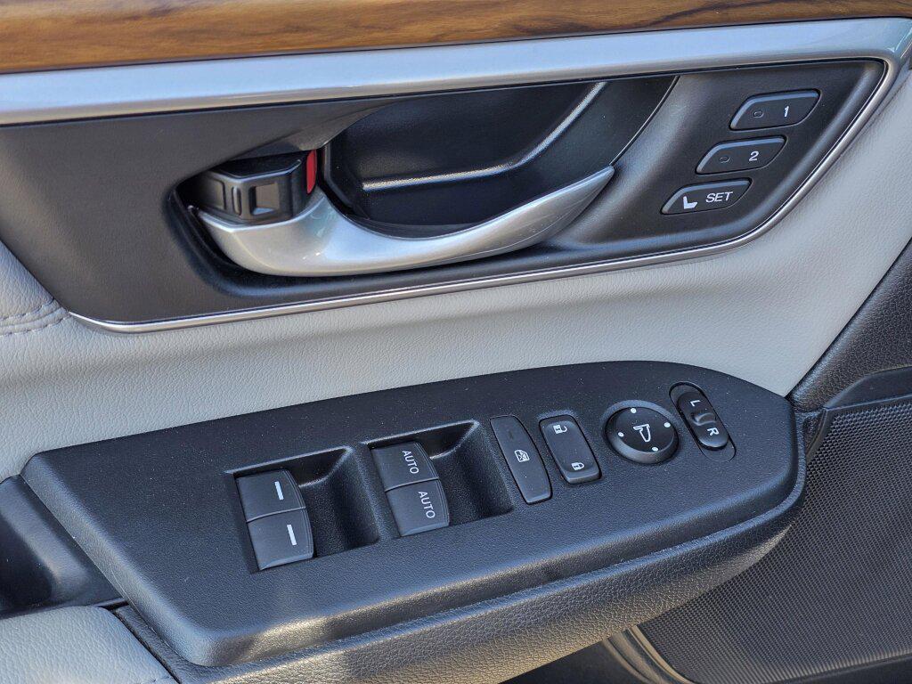 used 2020 Honda CR-V car, priced at $25,990