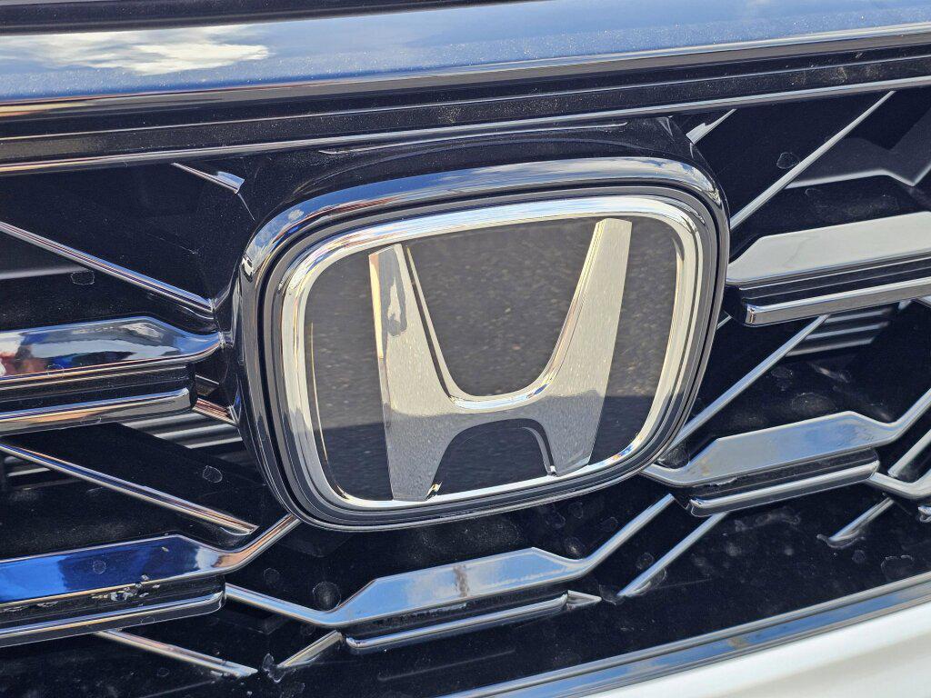 new 2026 Honda CR-V Hybrid car, priced at $41,173