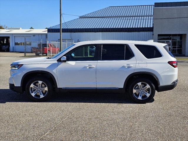 new 2025 Honda Pilot car, priced at $45,350