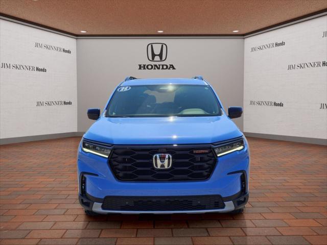 new 2025 Honda Pilot car, priced at $51,903