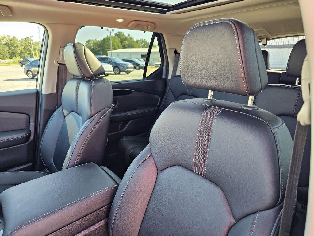 used 2023 Honda Pilot car, priced at $44,990